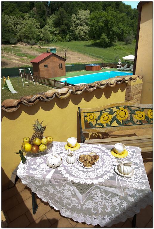 Colmurano Il Casale Di Aurora Country House المظهر الخارجي الصورة