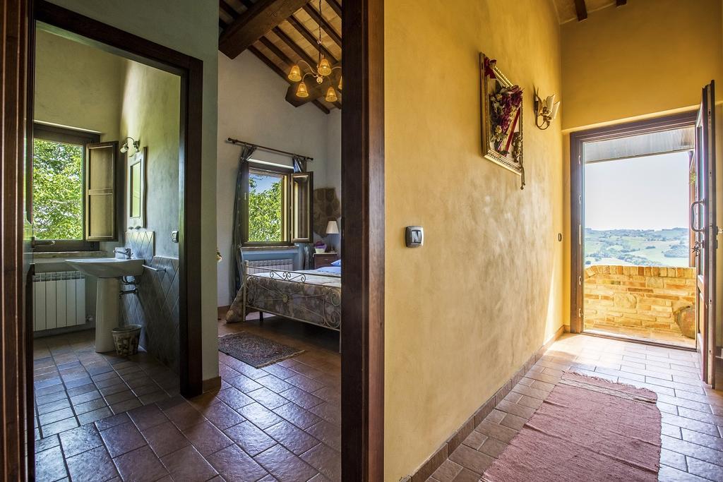 Colmurano Il Casale Di Aurora Country House المظهر الخارجي الصورة